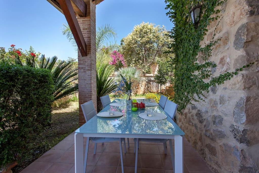 Villa Tamarit Pedralba Exterior photo